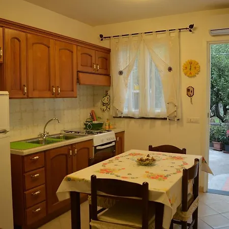 La Selva Santa Bed & Breakfast *