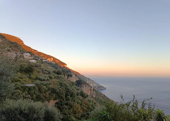 לינה וארוחת בוקר La Selva Santa 4*